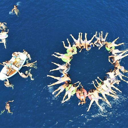 Hotel Rhythm Floating Accom - Spalato Esterno foto