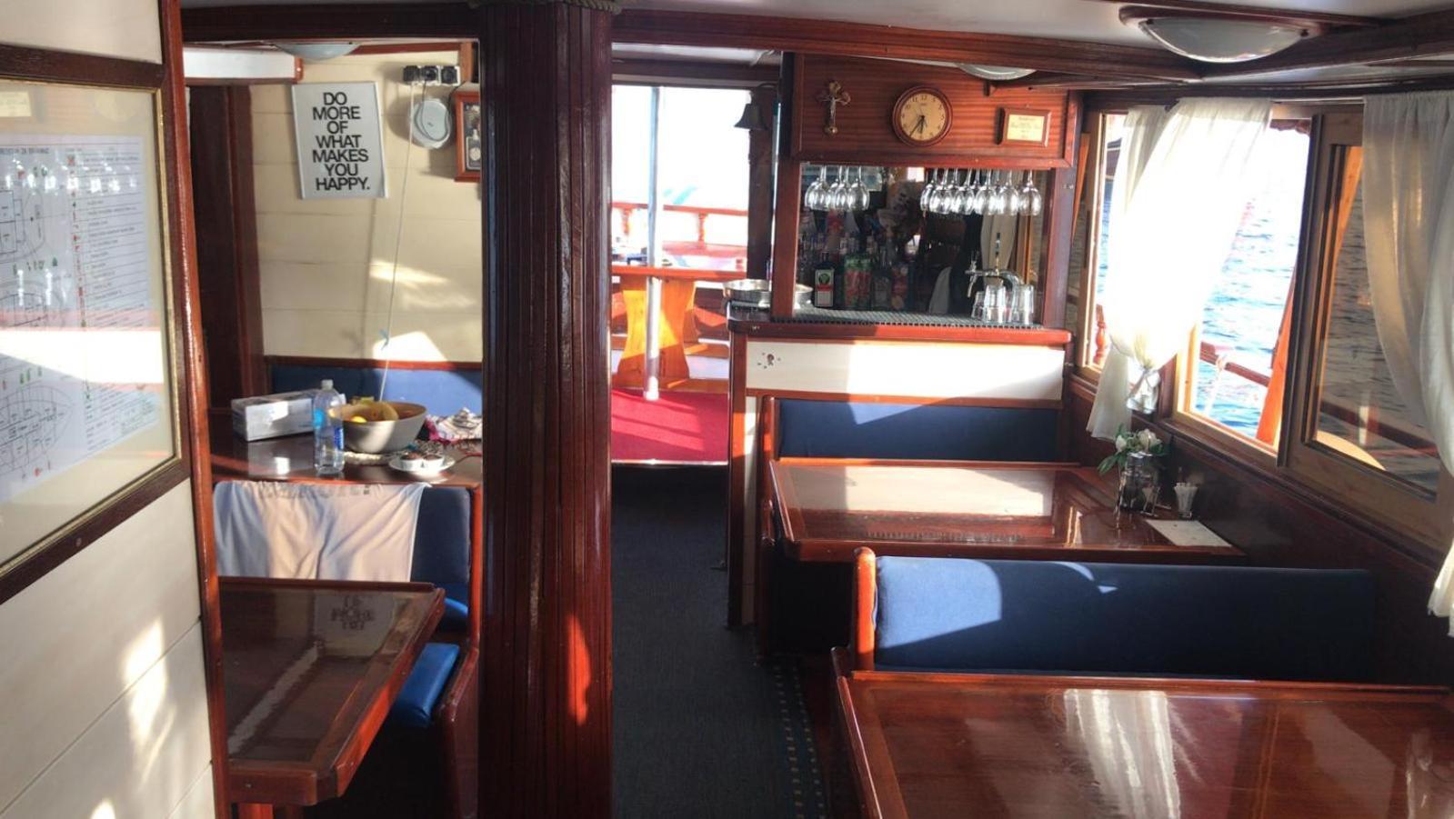 Hotel Rhythm Floating Accom - Spalato Esterno foto