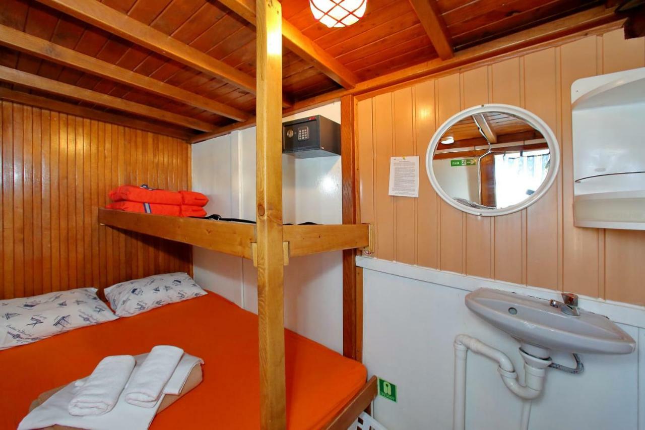 Hotel Rhythm Floating Accom - Spalato Esterno foto