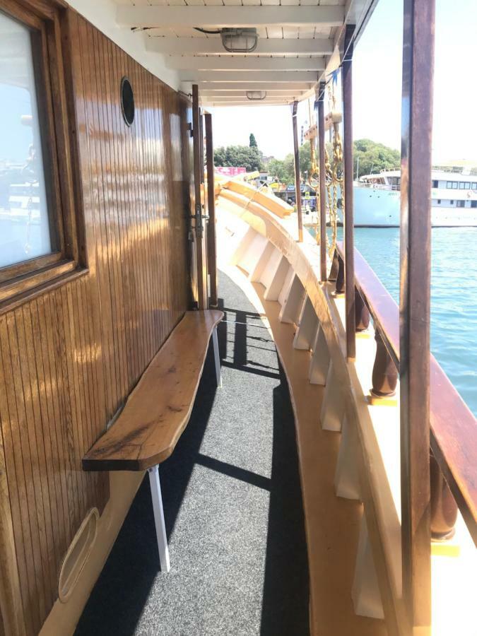 Hotel Rhythm Floating Accom - Spalato Esterno foto